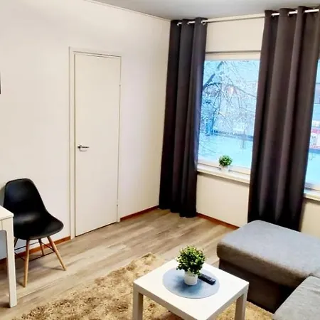 Center 2-room Apartment, Parking アパート オウル